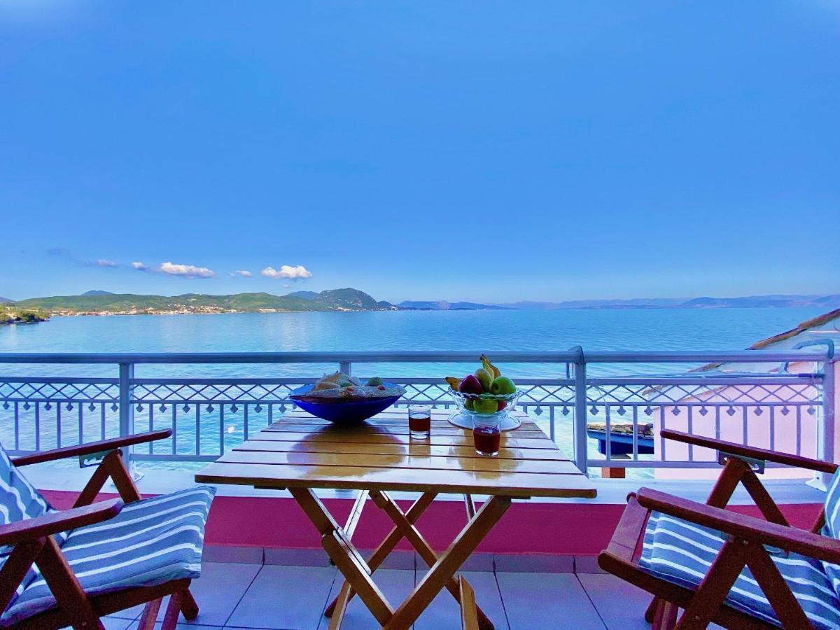 Seafront Villa Ourania Mesongí エクステリア 写真