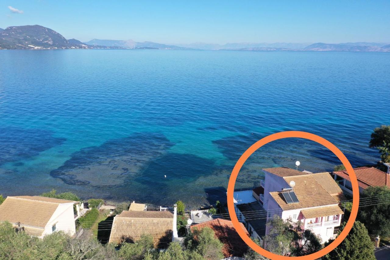 Seafront Villa Ourania Mesongí エクステリア 写真