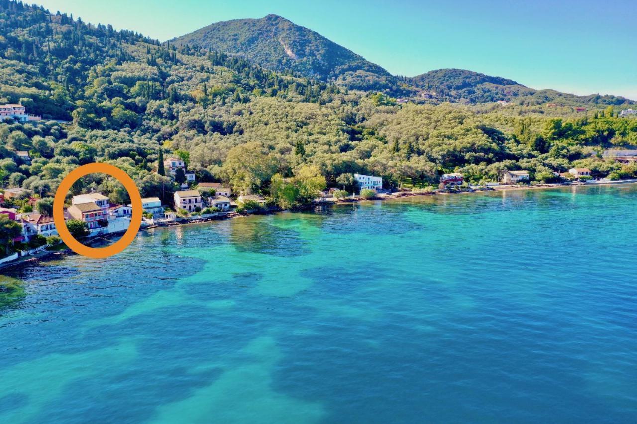 Seafront Villa Ourania Mesongí エクステリア 写真