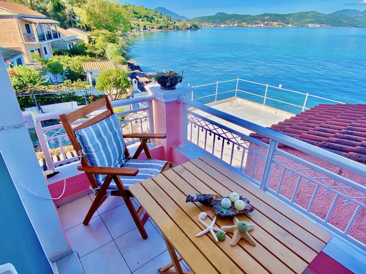 Seafront Villa Ourania Mesongí エクステリア 写真