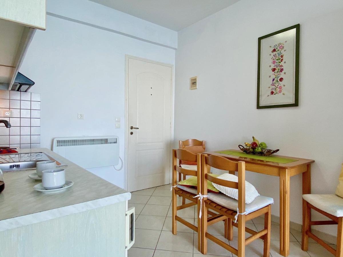 Seafront Villa Ourania Mesongí エクステリア 写真