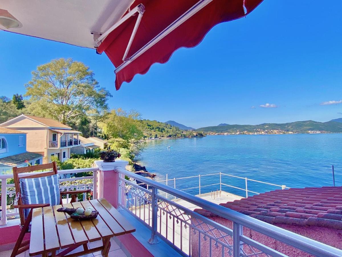 Seafront Villa Ourania Mesongí エクステリア 写真